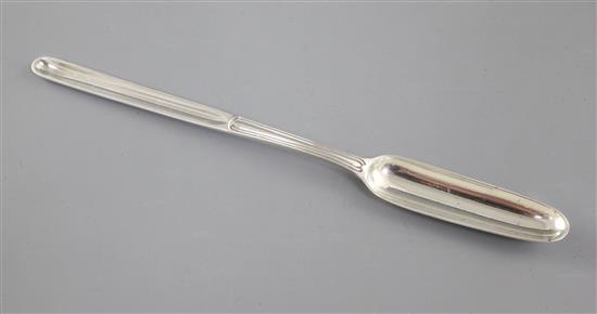 A George III silver thread pattern marrow scoop, Length 212mm Weight 1.6oz/50grms